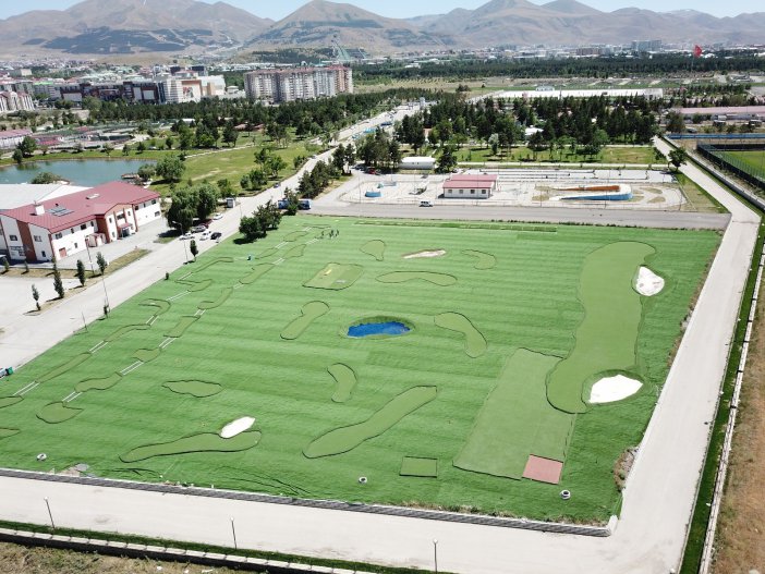 Erzurum’da Futgolf Sahası Yapıldı