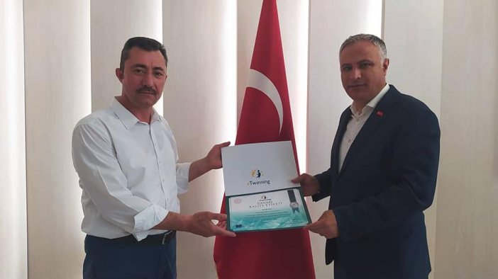 Bayburt’ta 2020 Etwinning Kalite Etiketi Ödülleri Sahiplerine Verildi