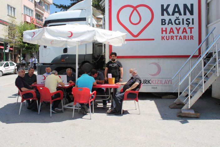 Tosya’da Meslek Odalarından Kan Bağışına Destek