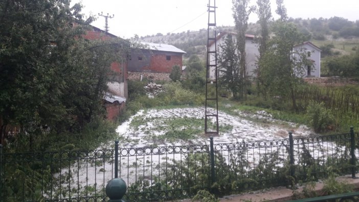 Tokat’ta Dolu Yağışı Tarım Arazilerini Vurdu