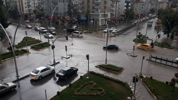 Tokat’ta Sağanak Yağış Hayatı Olumsuz Etkiledi