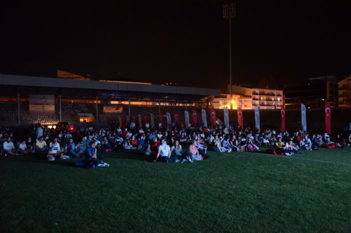 Altınordu’da Minderli Sinema Etkinlikleri Başladı