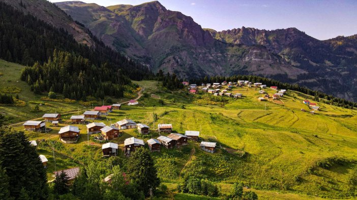 Artvin’in Yaylalarında Hayat Hem Zor Hem Keyifli