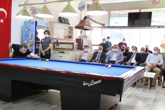 Bilardo Turnuvası Finali Şölen Havasında Geçti