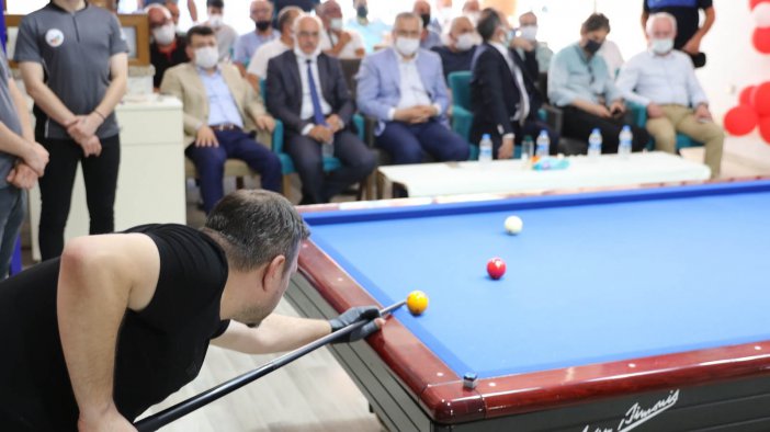 Bilardo Turnuvası Finali Şölen Havasında Geçti