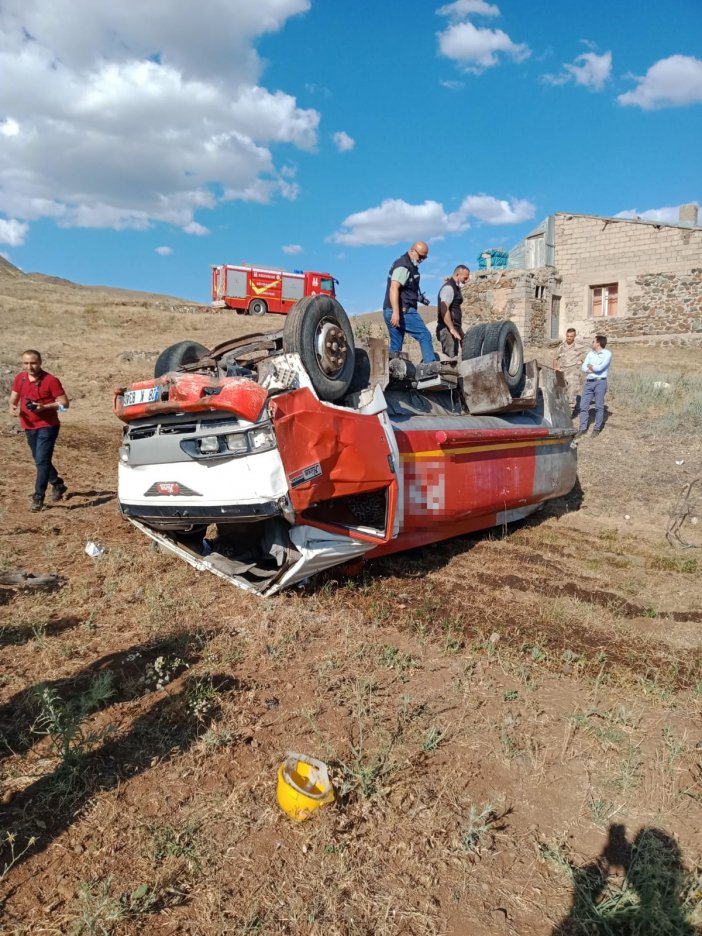 Yakıt İkmal Tankı Şarampole Yuvarlandı: 1 Ölü, 1 Yaralı