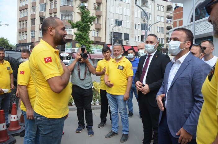 Off-roadcıları Belediye Önünden Başkan Kibar Uğurladı