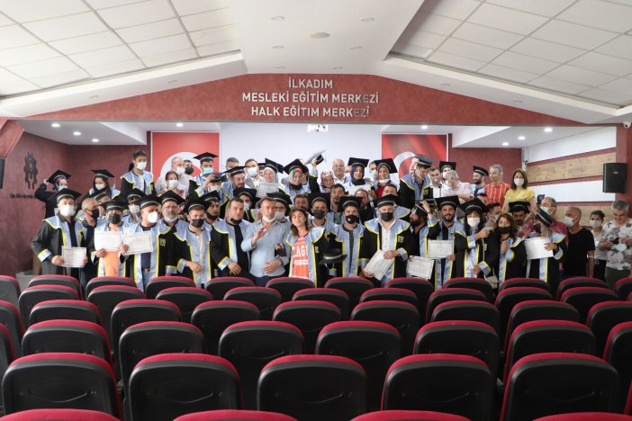 Okumanın Yaşı Yok: 40 Yıllık Hayalleri Gerçek Oldu