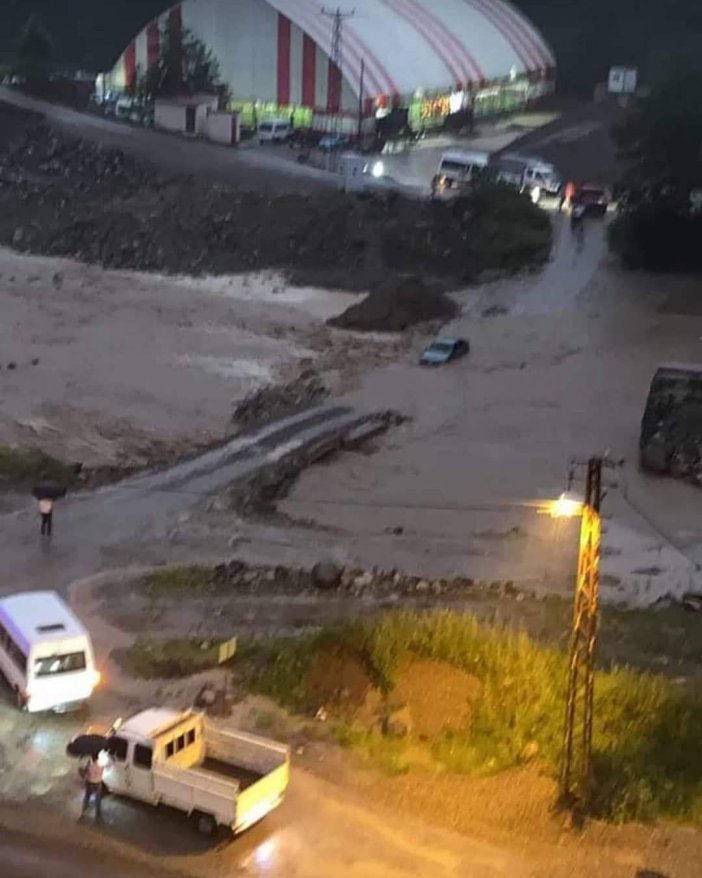 Giresun’da Hes’lerin Kontrolsüz Kullanımı Tehlikeli Sonuçlara Yol Açıyor