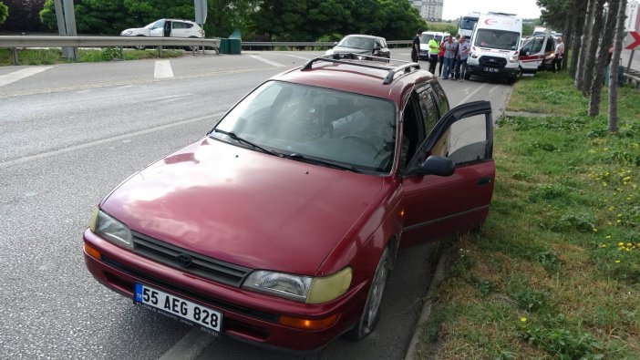 Yayaya Çarpan Sürücü Kaçtı, Yoldaki Yaralıya Çarpmamak İçin 3 Araç Da Kaza Yaptı