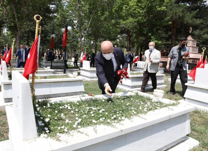 15 Temmuz Demokrasi Ve Milli Birlik Günü’nde Şehitlik Ziyareti