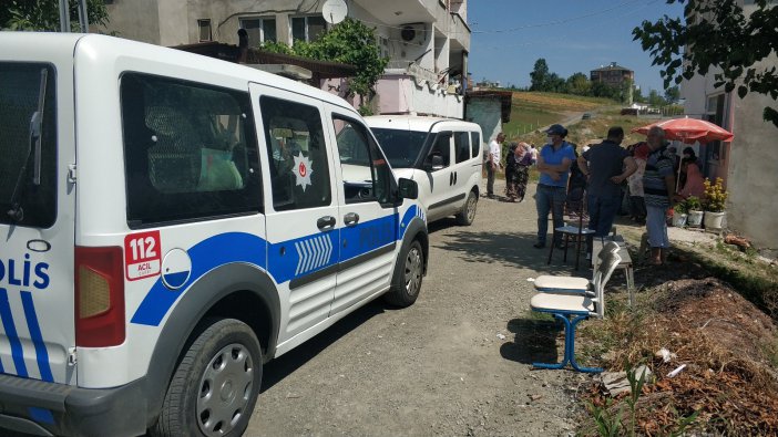 Samsun’da Evinin Önünde Düşen Yaşlı Kadın Hayatını Kaybetti