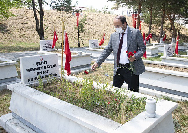 Rektör Bülent Çakmak, 15 Temmuz Anma Etkinliklerine Katıldı