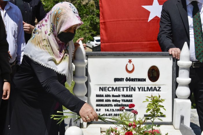 Şehit Öğretmen Necmettin Yılmaz Şehadetinin 4. Yılında Kabri Başında Anıldı