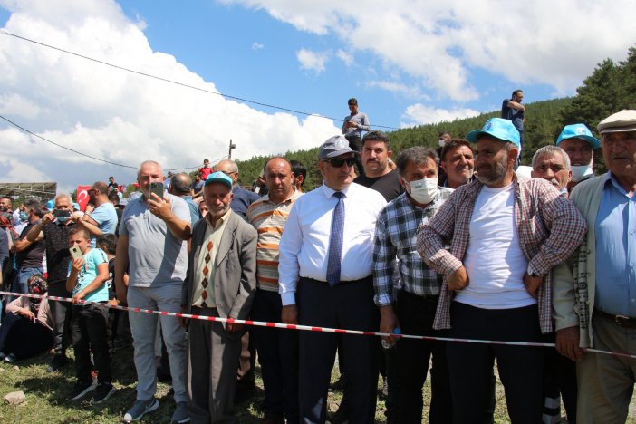 Şenkayalılar Bal Festivalinde Stres Attı