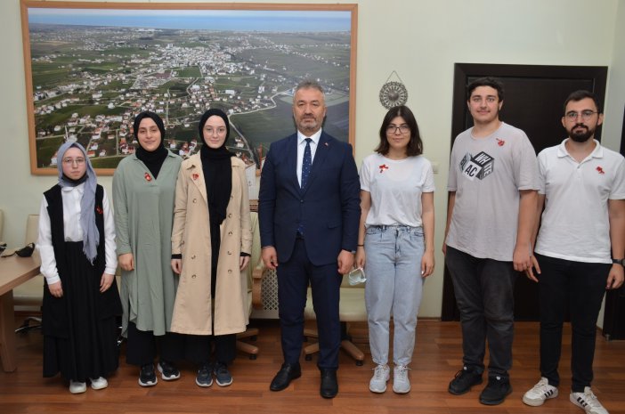 19 Mayıs’ta Derece Yapan Öğrencilere Altın Hediyesi