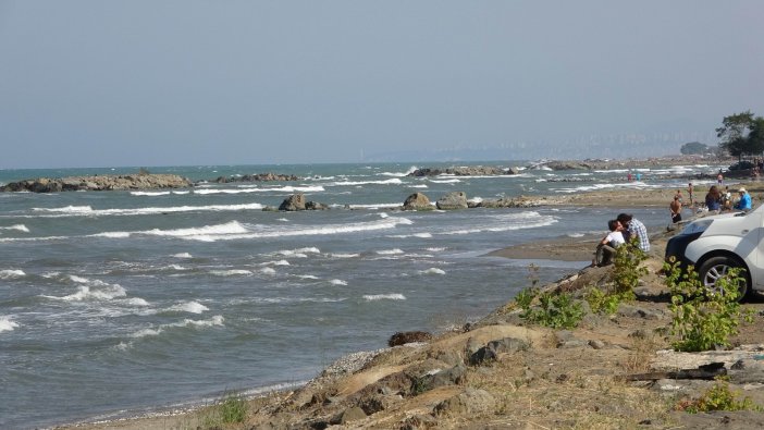 Samsun’da Denizde Boğulma Tehlikesi Geçiren 2 İnşaat İşçisinin Durumu Ağır