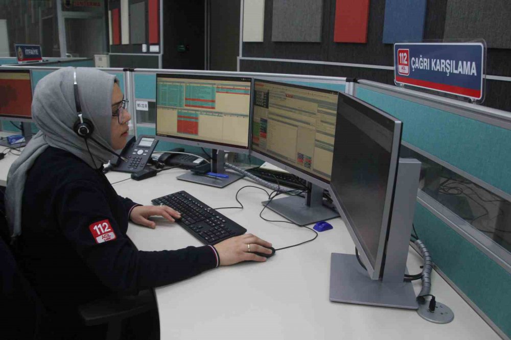 ORDU'DA 112 ACİL ÇAĞRI MERKEZİ'NE 2023 YILININ BAŞINDAN İTİBAREN YAPILAN YAKLAŞIK 950 BİN ÇAĞRININ YÜZDE 65'İ ASILSIZ VE GEREKSİZ ÇIKTI