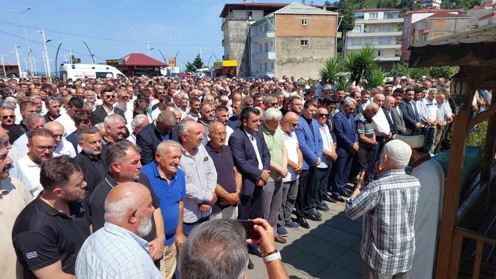 Silahlı Saldırıda Ölen Mhp Derepazarı İlçe Başkanı Şaban Kap Son Yolculuğuna Uğurlandı