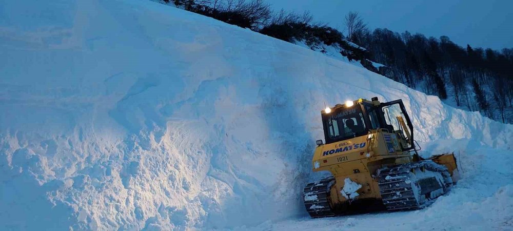 MACAHEL GEÇİDİ 19 Günlük Kar Esareti Sona Erdi